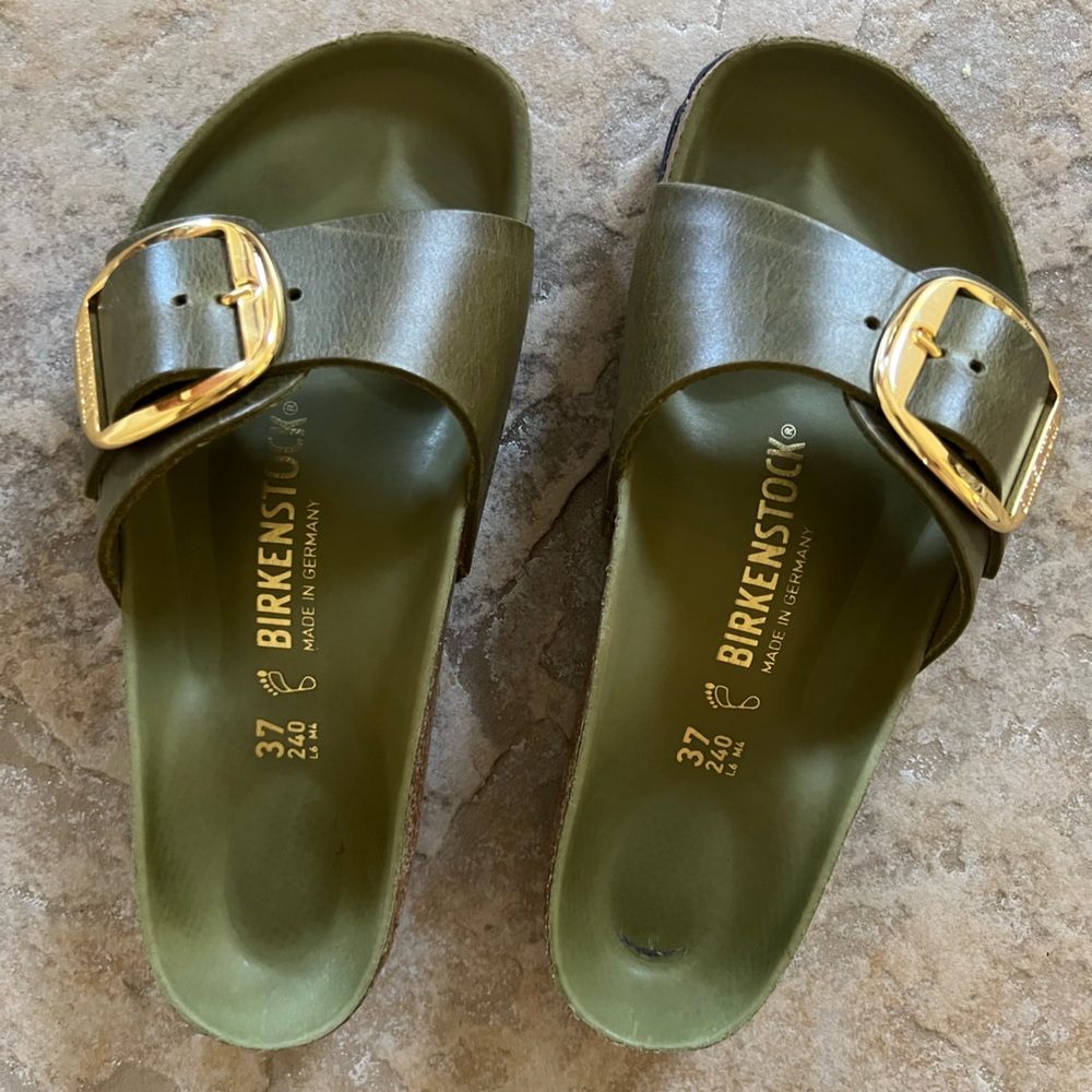 New Condition Green Big Buckle Madrid Birkenstocks size 37